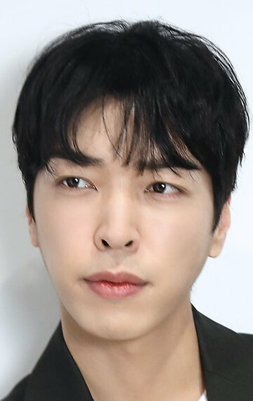 Woo Joo Lee