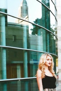 Lauren Bates