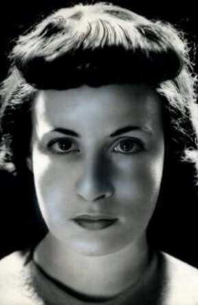 Paula Dehelly