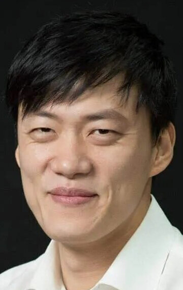 Hyun-Geol Lee
