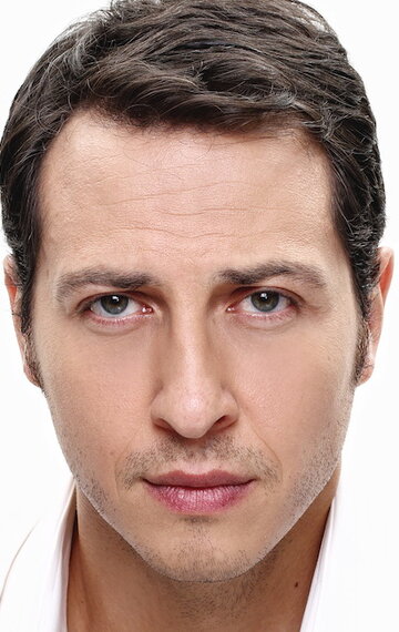 Ali Aks&ouml;z
