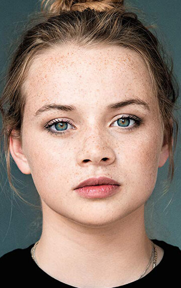 Luna Wedler