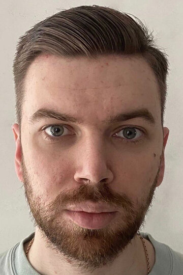 Роман Мельников