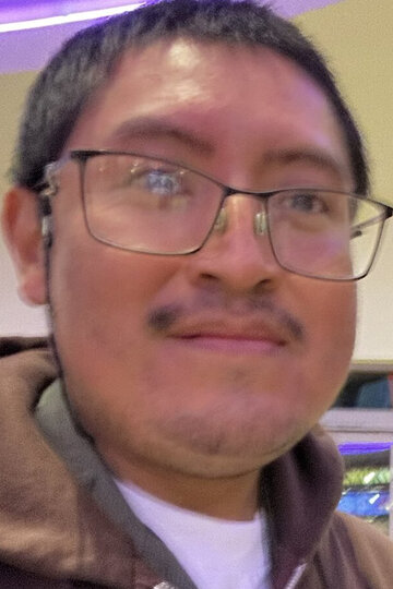 Саломон Флорес