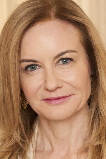 Клер Де Шеню